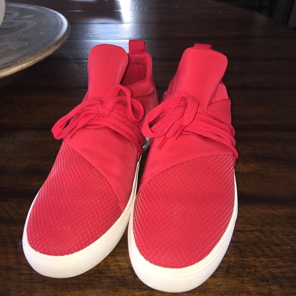 steve madden red sneakers